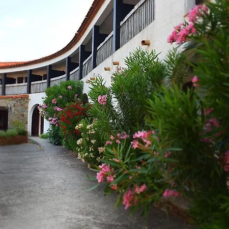 Logis Restaurant Le Du Roulier 3* Capendu