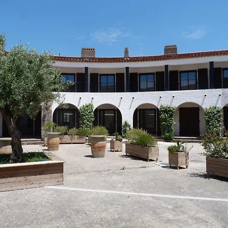 Logis Restaurant Le Du Roulier 3* Capendu