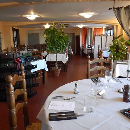 Logis Restaurant Le Du Roulier 3*