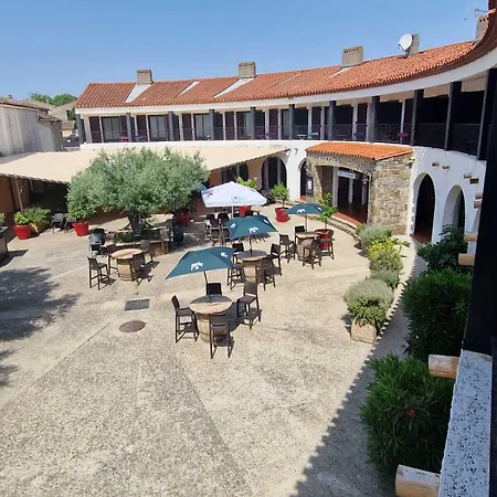 Ξενοδοχείο Logis Restaurant Le Du Roulier Capendu
